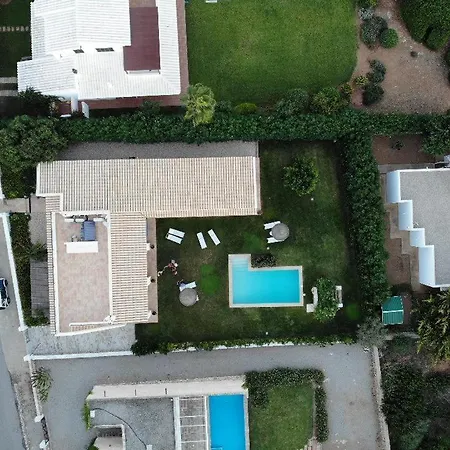 Villa De Lujo Frente A La Playa Binisafua