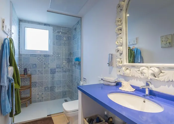 De Lujo Frente A La Playa Vila Binisafua